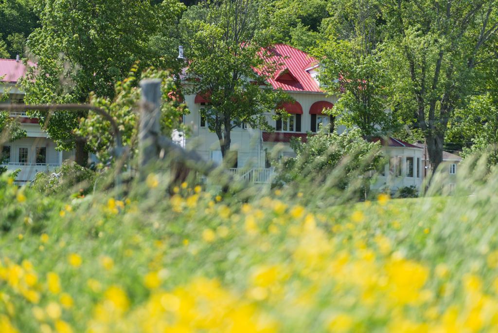 Auberge La Courtepointe Petite-Riviere-Saint-Francois Exterior photo